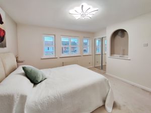 Photo 16- click for photo gallery